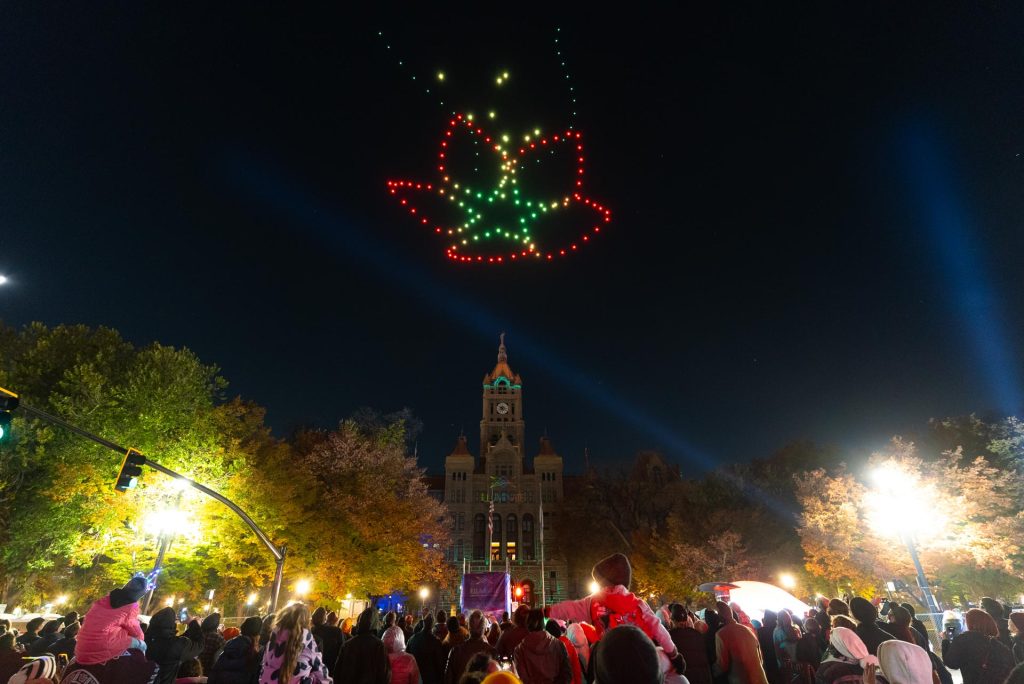 Celebrate the Holidays with a Drone Show That Dazzles and Delivers
